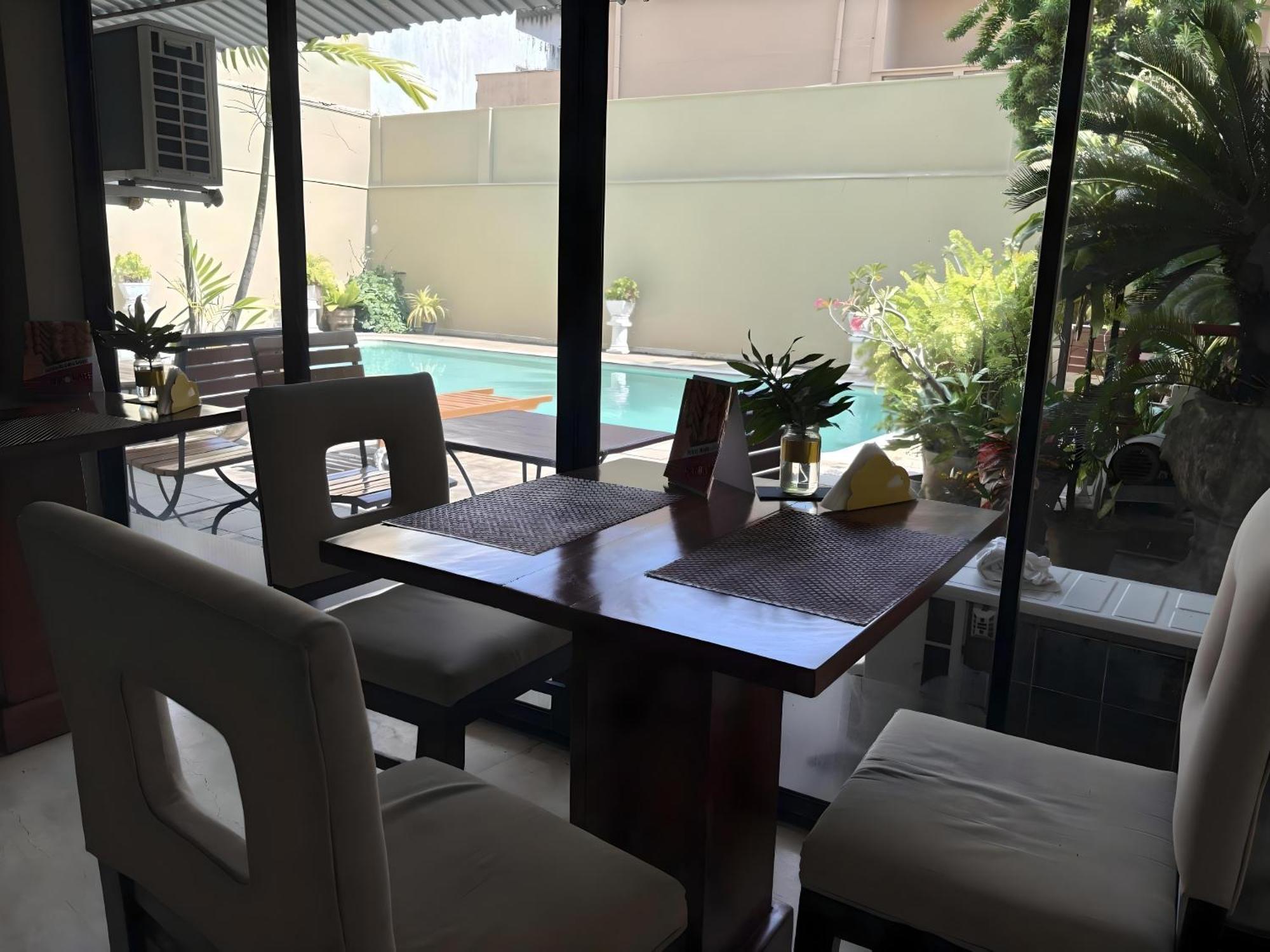 Hotel Janaki Κολόμπο Εξωτερικό φωτογραφία