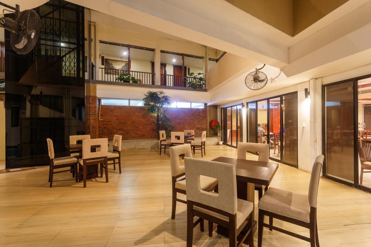 Hotel Janaki Κολόμπο Εξωτερικό φωτογραφία