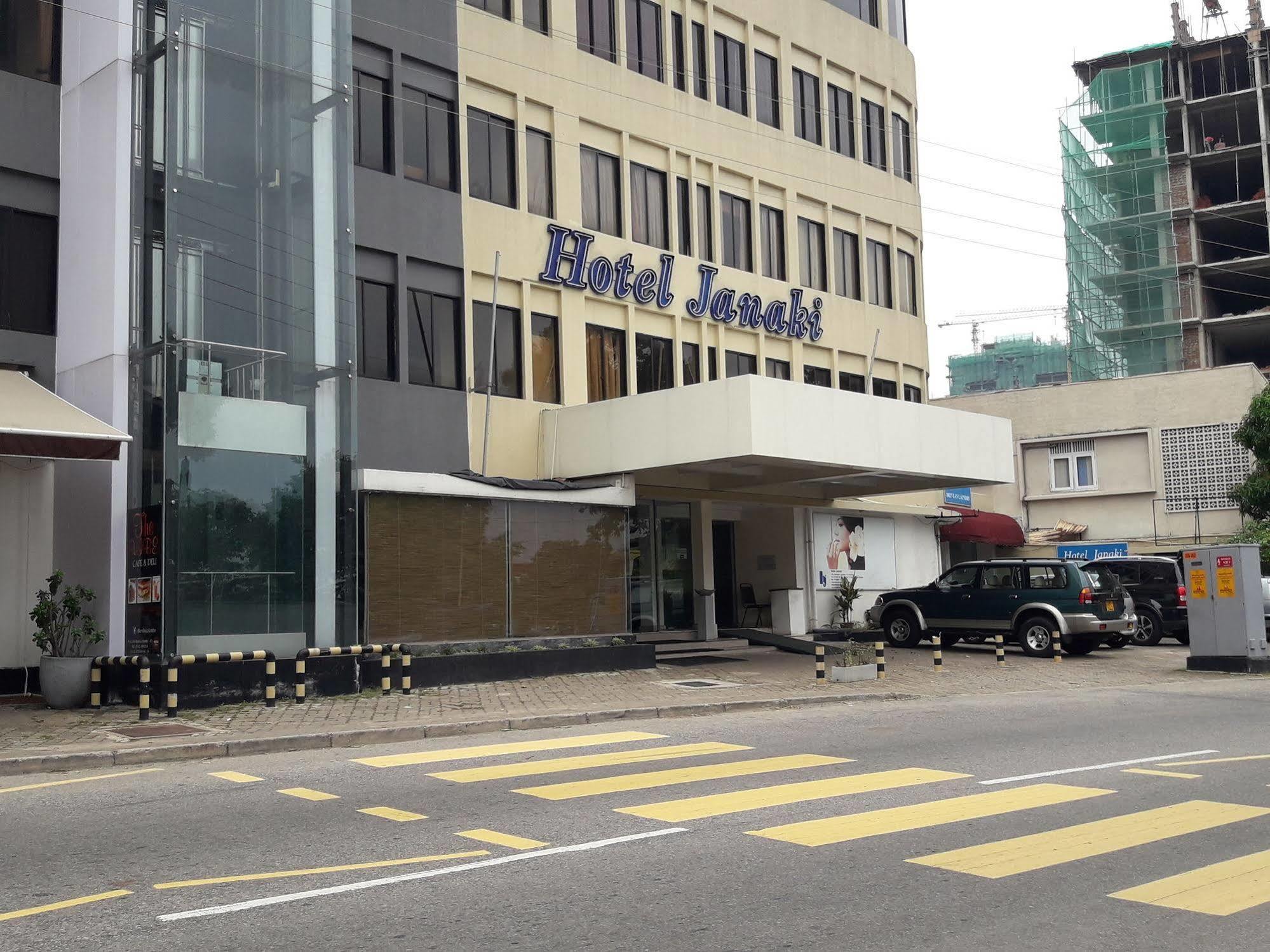 Hotel Janaki Κολόμπο Εξωτερικό φωτογραφία