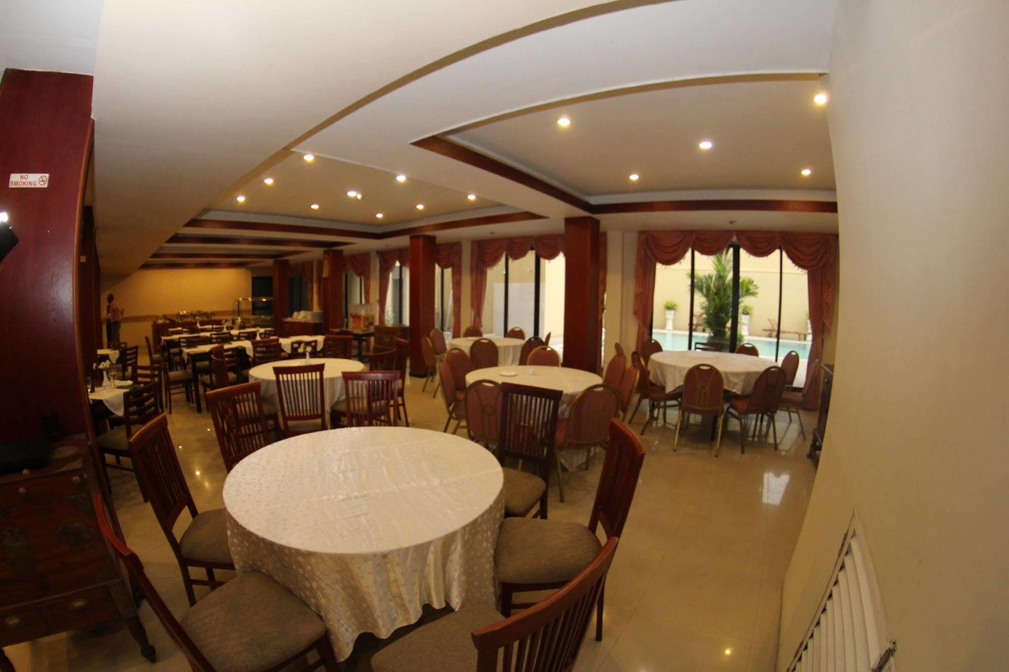 Hotel Janaki Κολόμπο Εξωτερικό φωτογραφία
